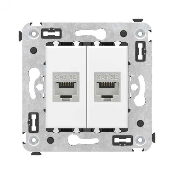 Avanti Компьютерная розетка RJ-45 без шторки в    стену, кат.5е двойная,экранированная Белое облако 4400764